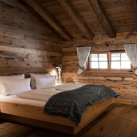 Alpzitt-chalets 샬레
