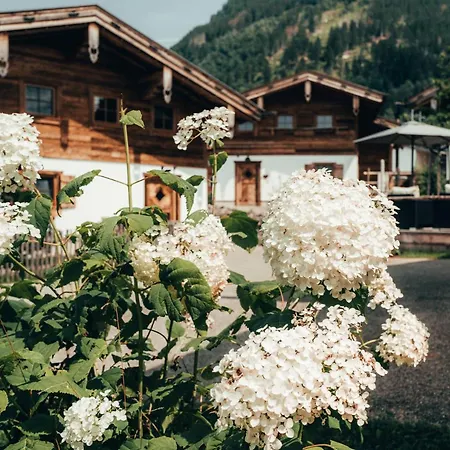 Dağ evi Alpzitt-chalets