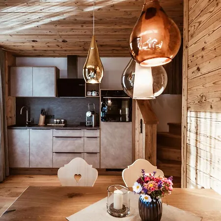 Alpzitt-chalets Dağ evi *