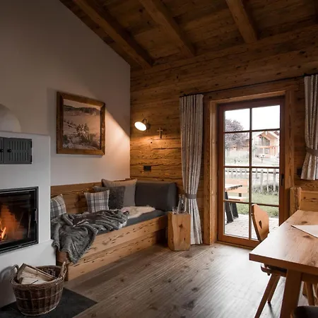 Dağ evi Alpzitt-chalets