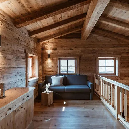 Alpzitt-chalets Dağ evi *
