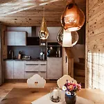 Alpzitt-chalets Alpesi faház *