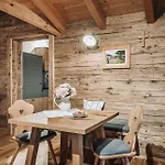 Alpzitt-chalets Alpesi faház Burgberg