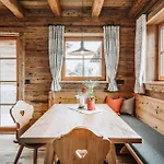 Alpzitt-chalets Alpesi faház